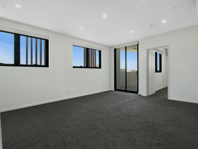 Modern One Bedroom Apartment !
