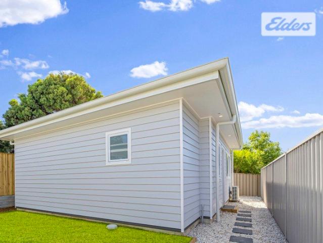 MODERN ONE BEDROOM GRANNY FLAT