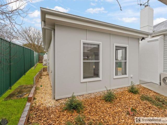 Modern One Bedroom Granny Flat Private, Stylish & Low Maintenance