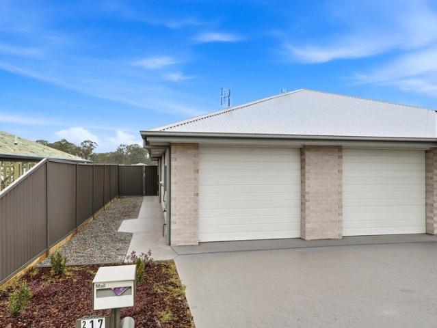 Modern One Bedroom Granny Flat with Single Garage