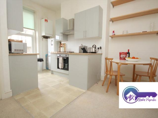 Modern One Bedroom Flat in NW6 Available Now