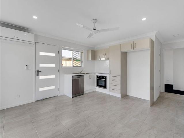 Modern One Bedroom Home w/ Airconditioning