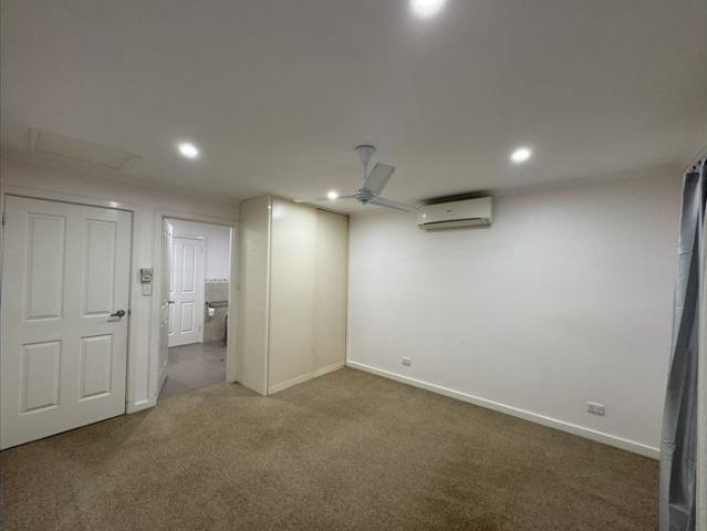 Modern One Bedroom Home with Private Courtyard