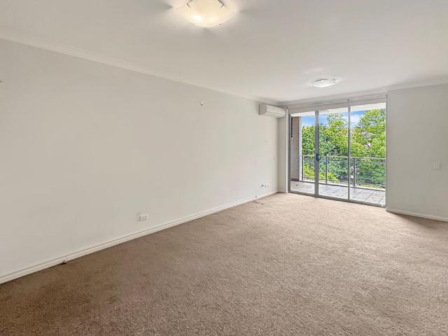 Modern One Bedroom In Convenient Location