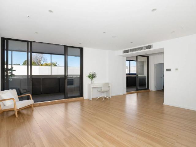Modern One Bedroom In Ultra Convenient Location