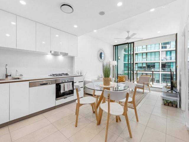 Modern One Bedroom Oasis on the 11th Floor