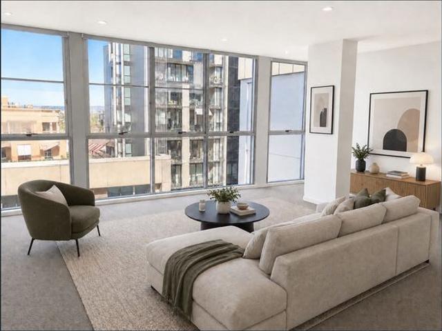Modern One Bedroom Living in Prime Bondi Junction