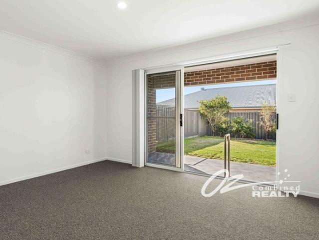 Modern One Bedroom Living in Sought After Bayswood