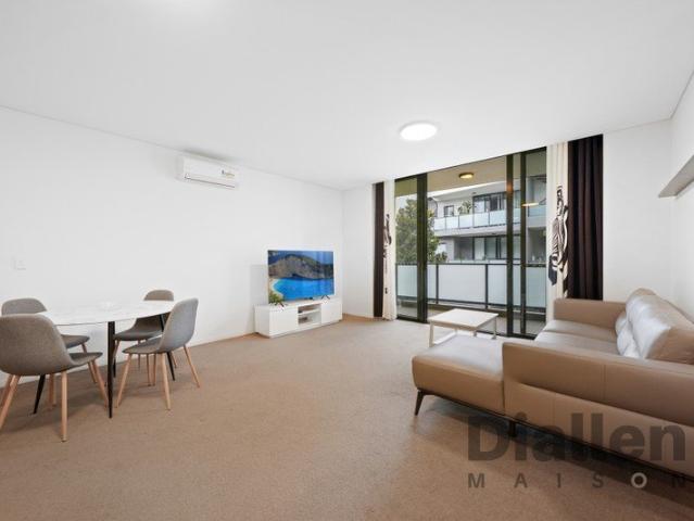 Modern One Bedroom + Study Apartment on top of The North Village