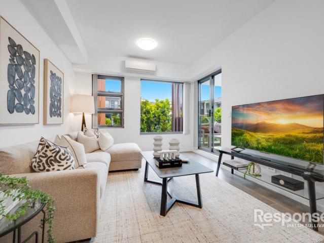 Modern One Bedroom Plus Study Apartment in the Heart of Winston Hills