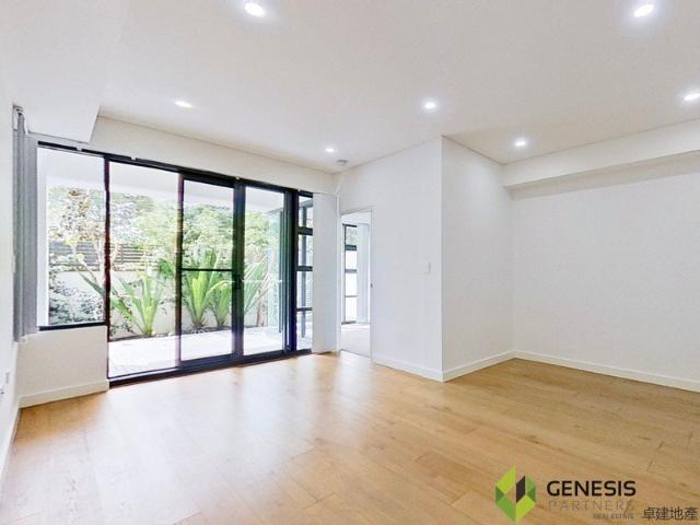 Modern One Bedroom Plus Study in the Heart of Gordon