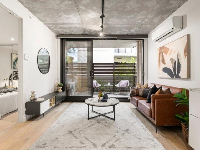 Modern One Bedroom with Study at 'The Carlisle' St Kilda