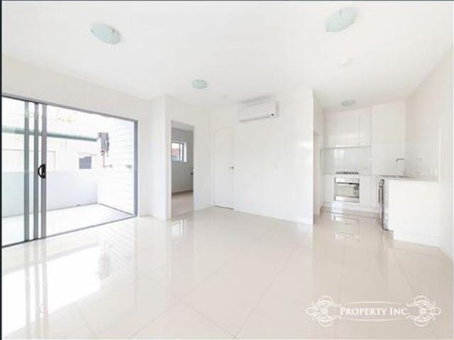 Modern One Bedroom Unit!