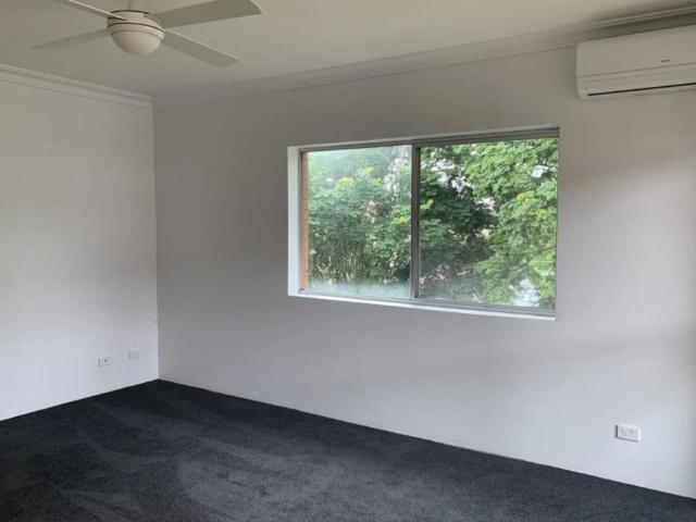 Modern One Bedroom Unit with Secure Garage