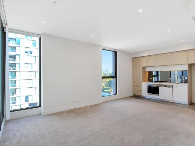 MODERN ONE BEDROOM UNIT IN CONVENIENT LOCATION