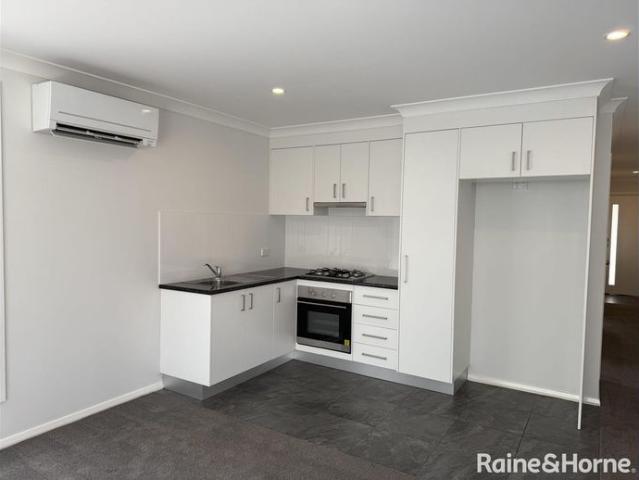 Modern One Bedroom Unit Located In North Orange