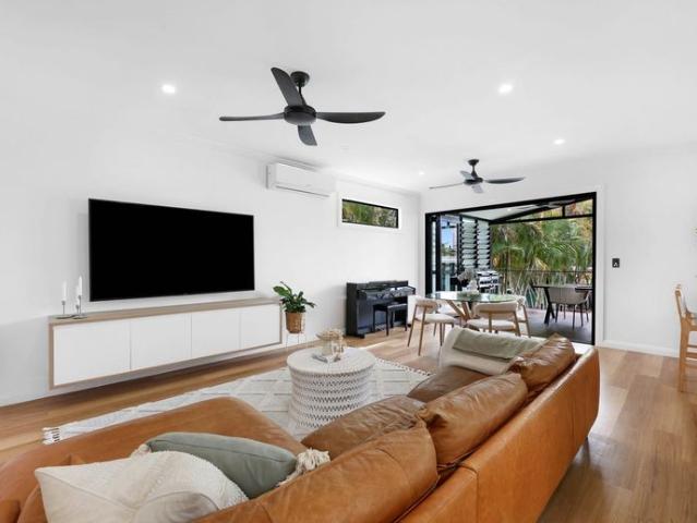 Modern Oasis with Pool & Entertainer’s Retreat Close to the Broadwater