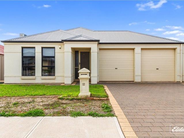 MODERN OCEAN EYRE LIVING