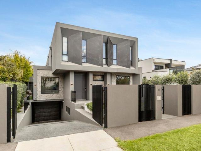 Modern Opulence on a Lavish Family Scale