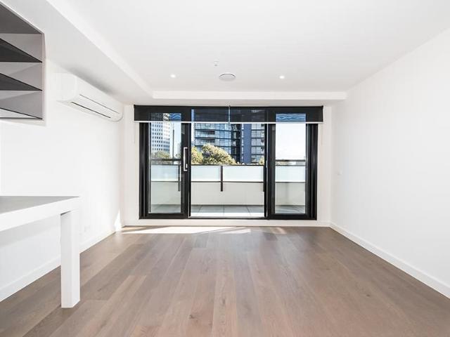 Modern open planned apartment!