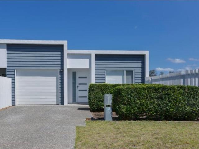Modern & Low Maintenance Duplex Living in the Heart of Pimpama