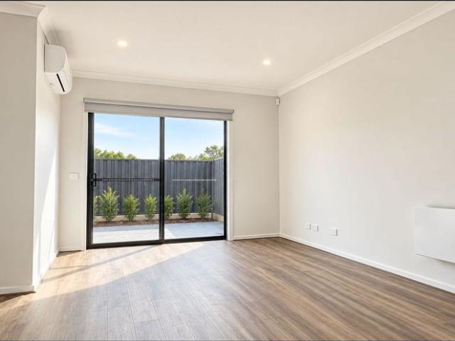 Modern & Low Maintenance Family Home