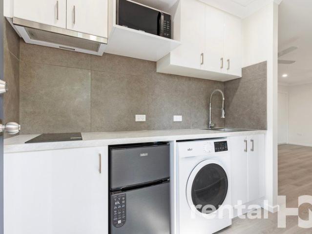 Modern Low Maintenance Granny Flat incl Water & Power