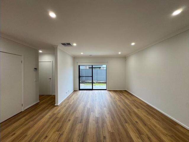 Modern Low Maintenance Home in a Convenient Werribee Location
