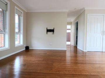 Modern & Low Maintenance Living