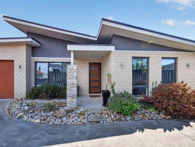 Modern, Low Maintenance Living with an Excellent Investment Return