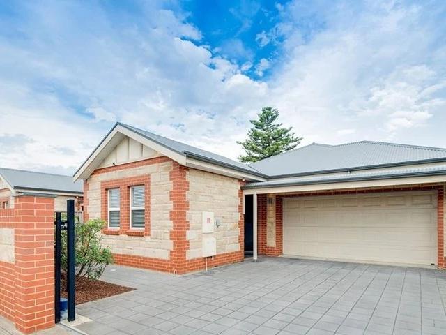 MODERN LOW MAINTENANCE LIVING. Available 26/9/26 Please register to be notified of open inspection as occupied