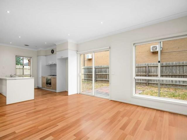 Modern & Low Maintenance Living in Taylors Hill