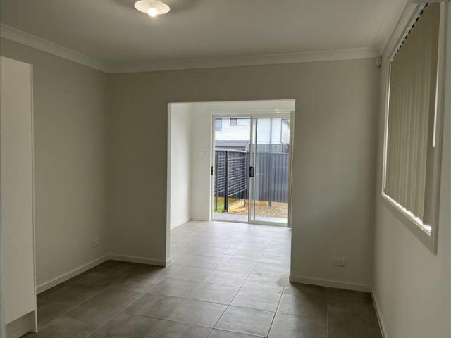 Modern & Low Maintenance Living in the Heart of Austral