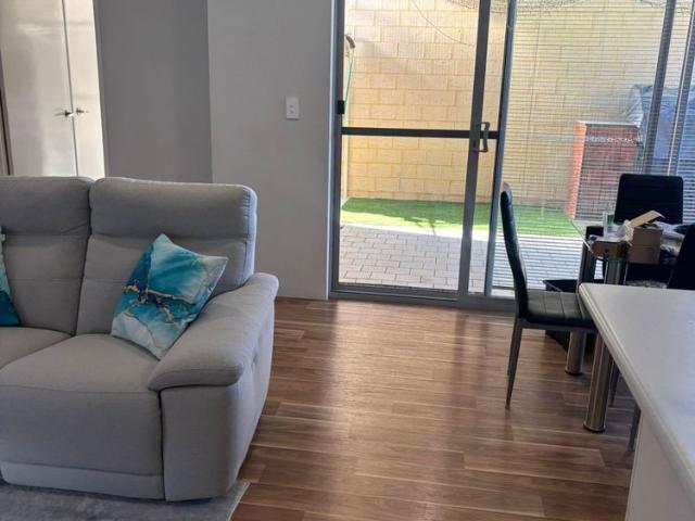 Modern & Low Maintenance Living in the Heart of Banksia Grove!