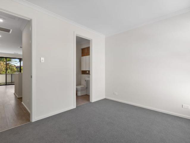Modern Low Maintenance Living in the Heart of Port Adelaide. RENT NOW!