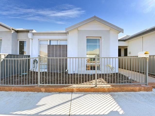 Modern, Low Maintenance Living in the Heart of Piara Waters
