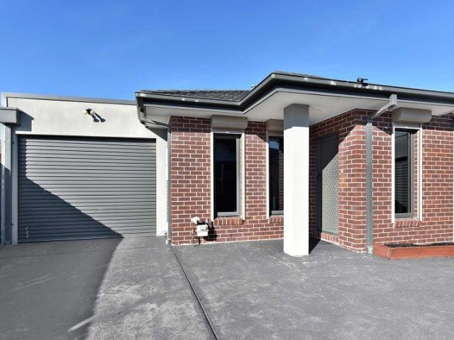 Modern, Low Maintenance Living in the Heart of Reservoir