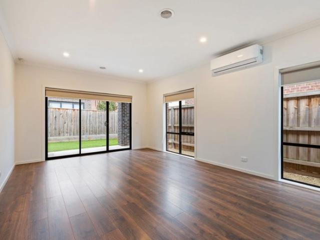 Modern, Low Maintenance Living in the Heart of Wantirna South