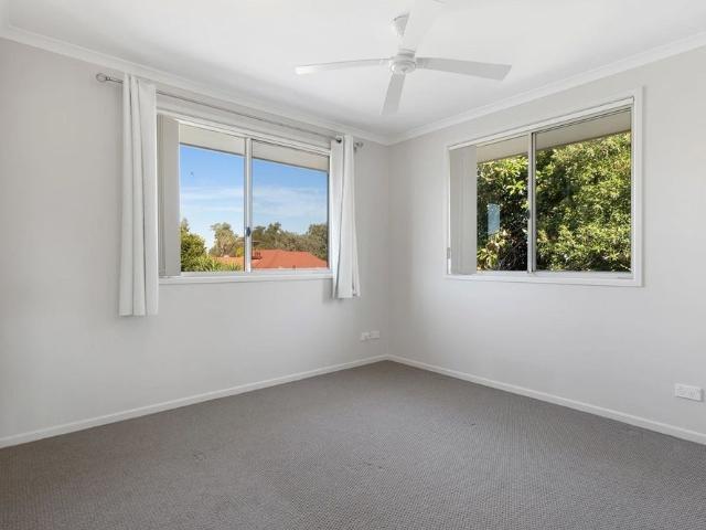 MODERN & LOW MAINTENANCE LIVING IN THURGOONA