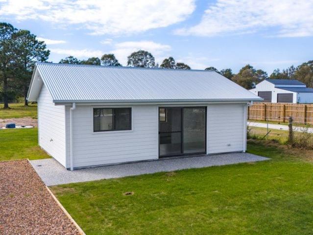Modern, Low Maintenance Living in Upper Caboolture