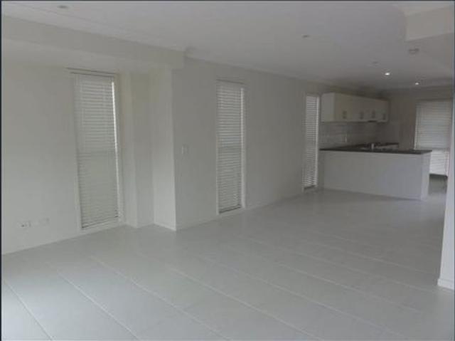 Modern & Low Maintenance Living in Upper Coomera
