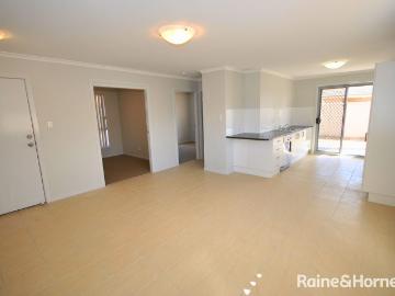 Modern & Low Maintenance Living in Worrigee