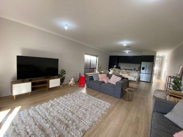 Modern, Low Maintenance Living in a Convenient Coastal Location