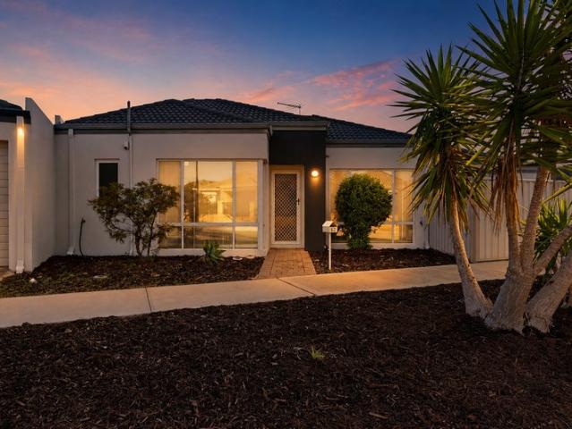 Modern Low Maintenance Living in a Convenient Butler Location