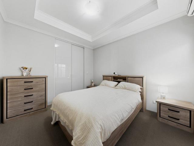 Modern Low Maintenance Living in a Convenient Butler Location