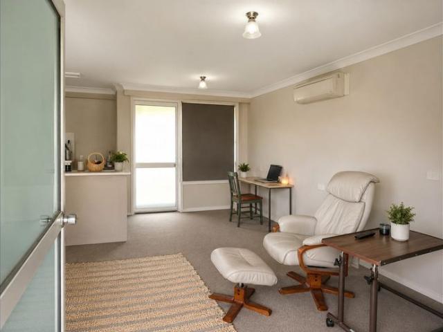 Modern, Low Maintenance Living in a Convenient Location