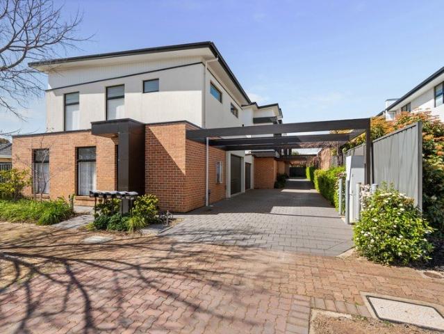 Modern, Low Maintenance Living in a Convenient Location