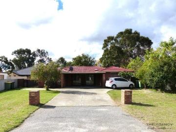 Modern Low Maintenance Living in a Convenient Location