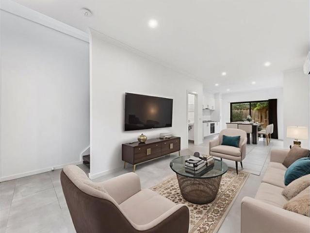 Modern, Low Maintenance Living in a Convenient Location