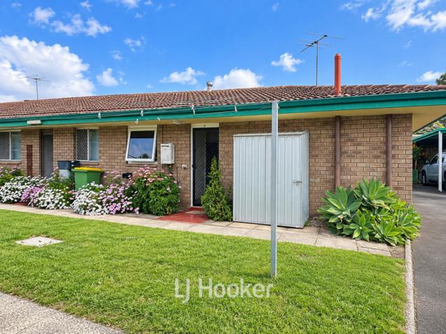 Modern, Low Maintenance Living in a Convenient Location Furnished or Unfurnished, the Choice Is Yours!